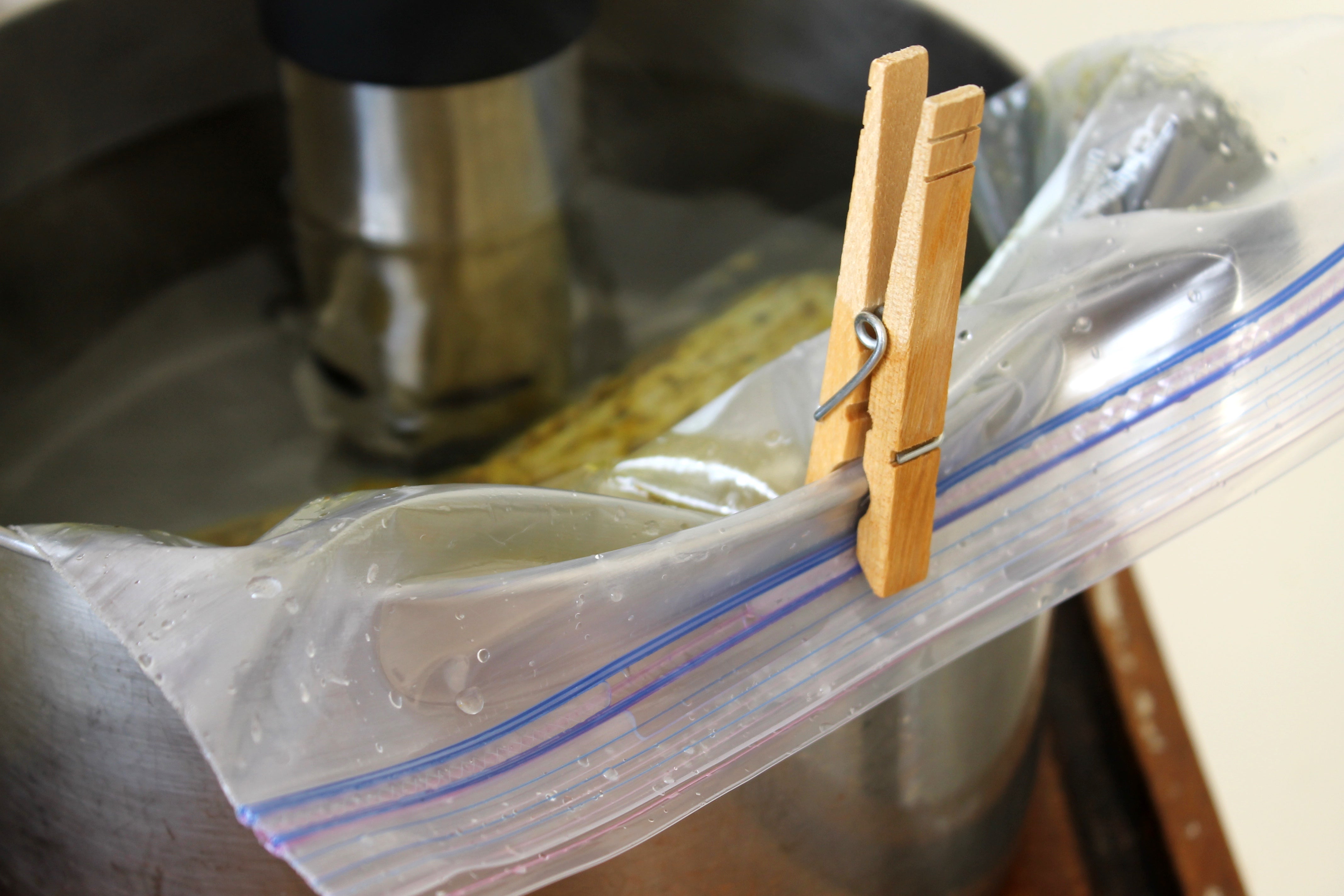 Simple Fixes for Floating Bags - Anova Sous Vide Hacks – Anova Culinary