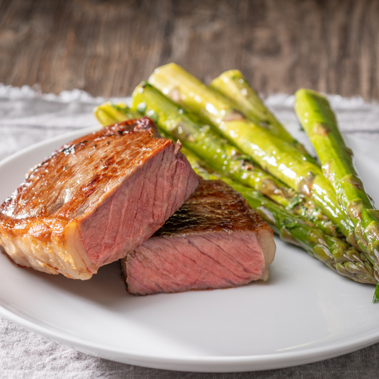 Sous Vide Steak with Asparagus