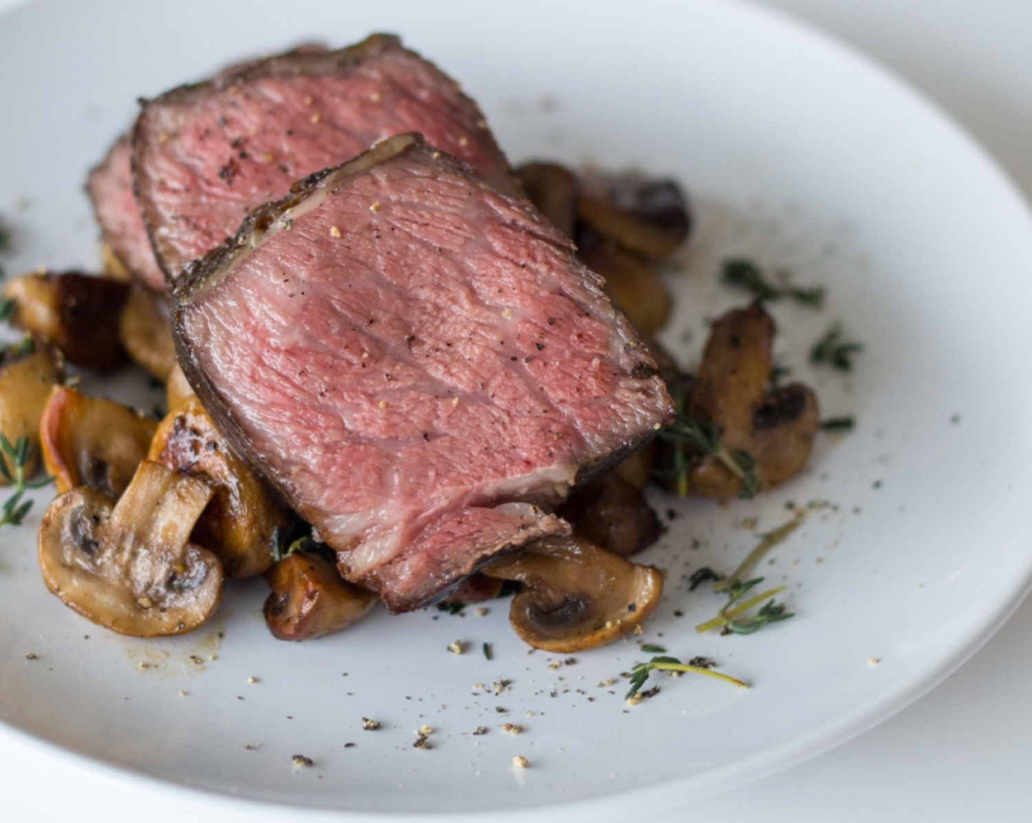 Sous-vide-Steak und Champignons